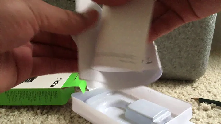 Unboxing Belkin Mini DisplayPort