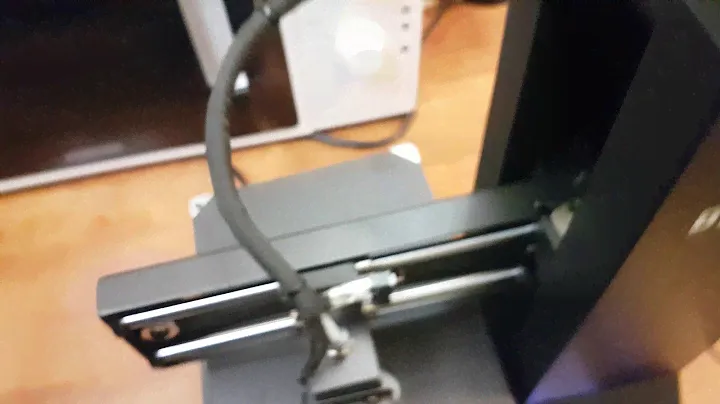 Wanhao i3 Mini nyomtatás közben
