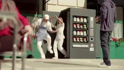 7Days Bakerolls Vending Machine 60sec