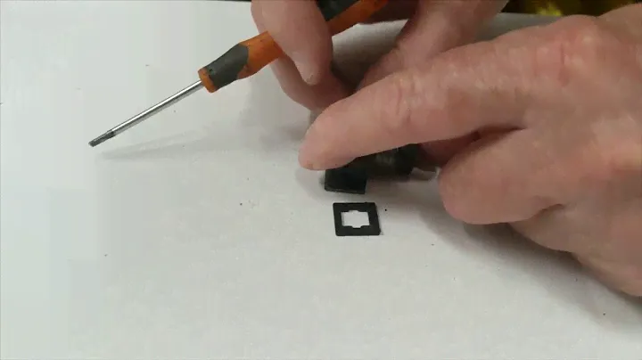 Mini Din Plug