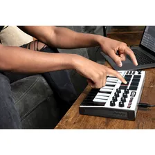 AKAI PRO MPK mini mk3 White