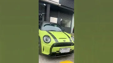 MINI Cabrio Cooper S Zesty Yellow