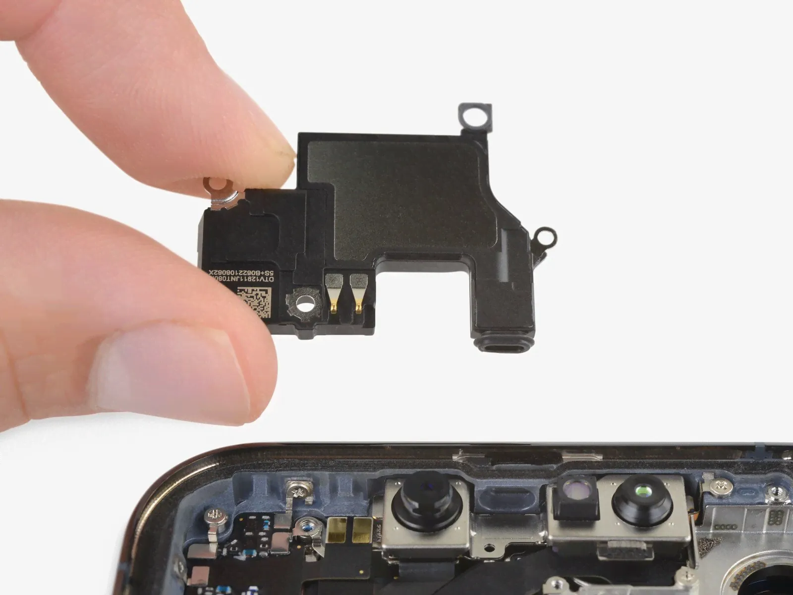 Замена динамика iPhone 13, 13 mini, 13 Pro, 13 Pro Max